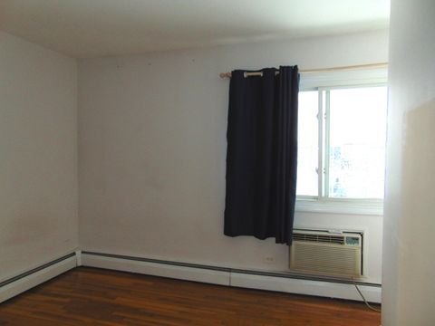 Tiny photo for 9588 N Terrace Place #208H, Des Plaines, IL 60016 (MLS # 12558977)