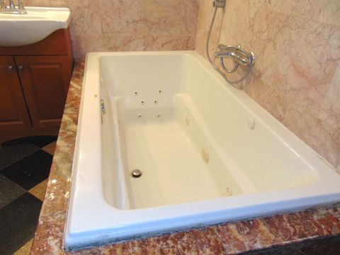 Tiny photo for 9588 N Terrace Place #208H, Des Plaines, IL 60016 (MLS # 12558977)