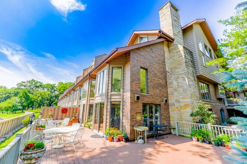 Tiny photo for 1210 Hawthorne Lane, Hinsdale, IL 60521 (MLS # 12491489)