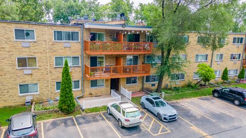 Tiny photo for 758 Dempster Street #DG5, Mount Prospect, IL 60056 (MLS # 12494290)