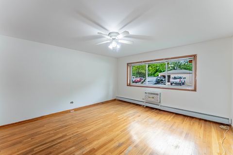 Tiny photo for 758 Dempster Street #DG5, Mount Prospect, IL 60056 (MLS # 12494290)