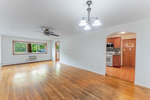 Tiny photo for 758 Dempster Street #DG5, Mount Prospect, IL 60056 (MLS # 12494290)