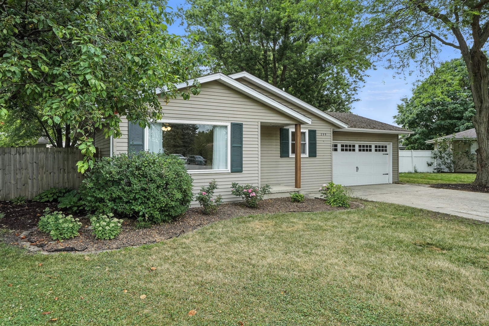 299 N Edgemere Court