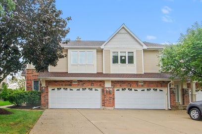 360 Parkview Terrace Buffalo Grove IL 60089