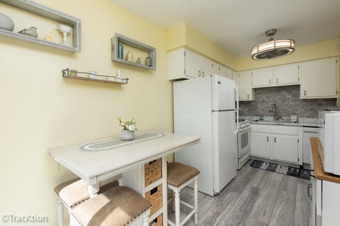 Tiny photo for 6 Tower Court, Downers Grove, IL 60516 (MLS # 12668098)