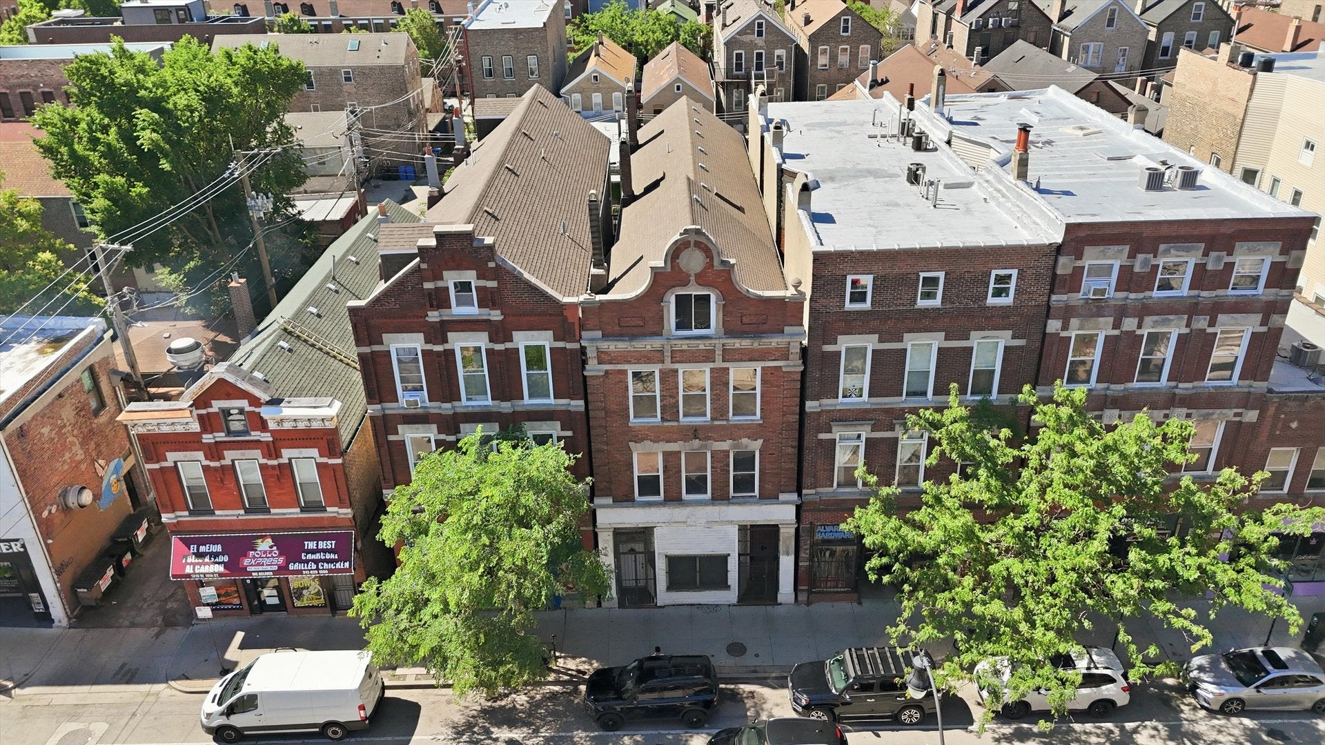 1321 W 18th Street