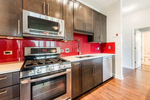 Tiny photo for 6000 N Cicero Avenue #512, Chicago, IL 60646 (MLS # 12444557)