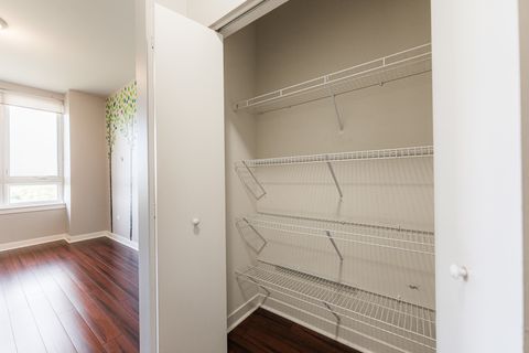 Tiny photo for 6000 N Cicero Avenue #512, Chicago, IL 60646 (MLS # 12444557)