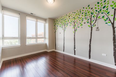 Tiny photo for 6000 N Cicero Avenue #512, Chicago, IL 60646 (MLS # 12444557)