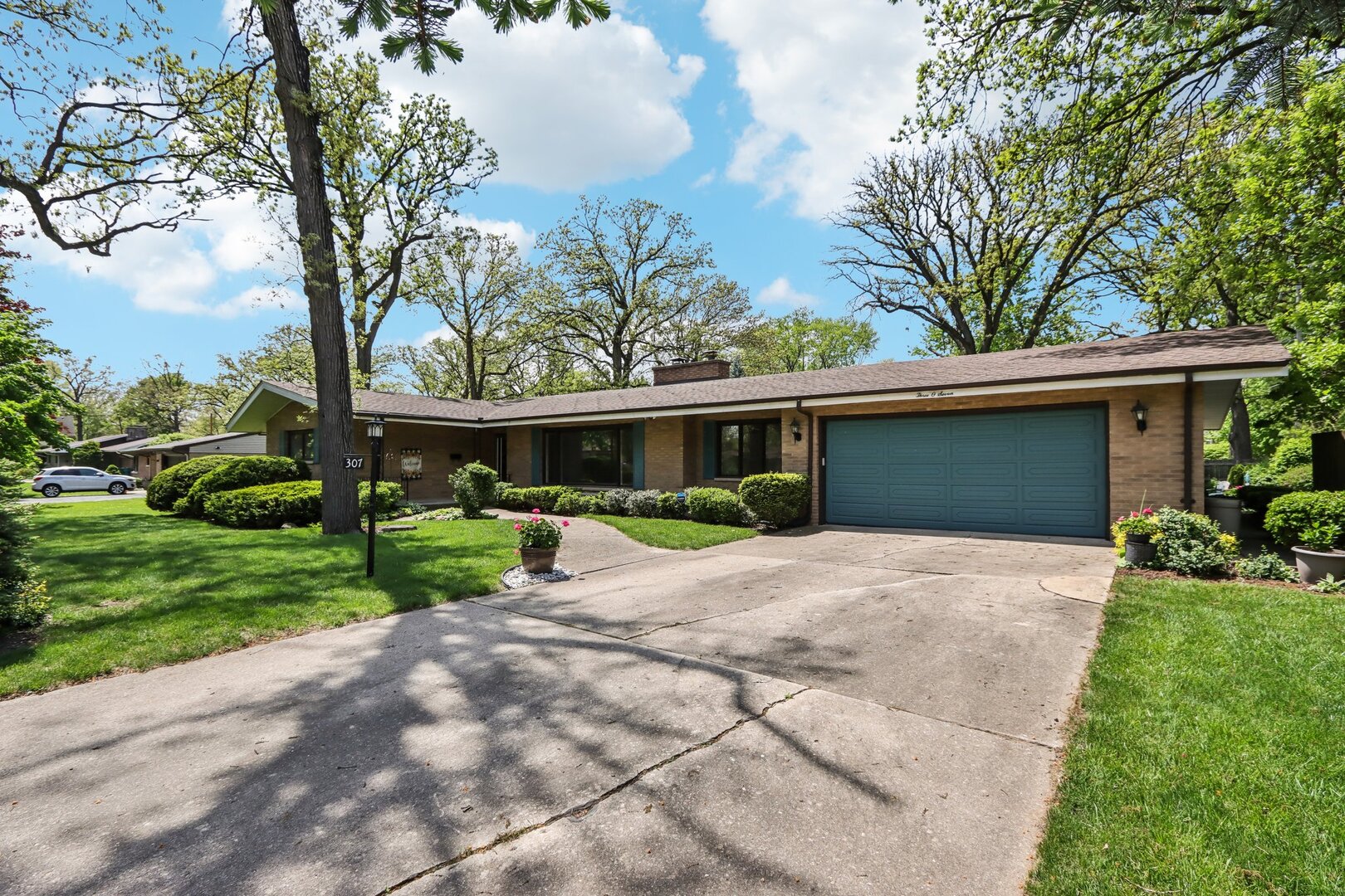 307 Dwight Avenue