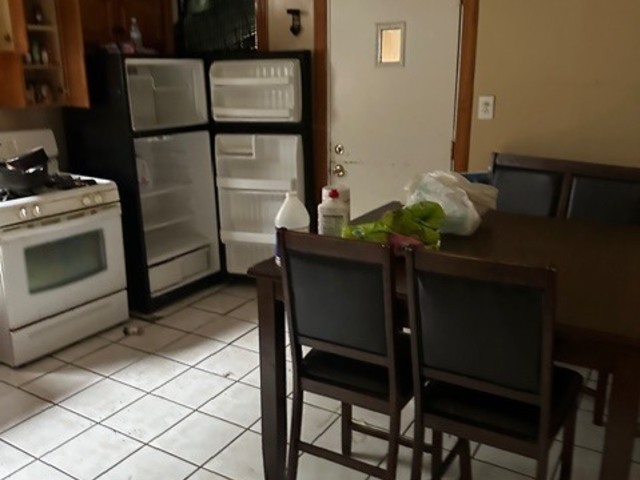 822 N LeClaire Avenue