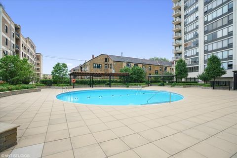 Tiny photo for 3930 N PINE GROVE Avenue #1811, Chicago, IL 60613 (MLS # 12462957)