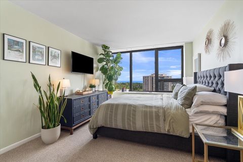 Tiny photo for 3930 N PINE GROVE Avenue #1811, Chicago, IL 60613 (MLS # 12462957)