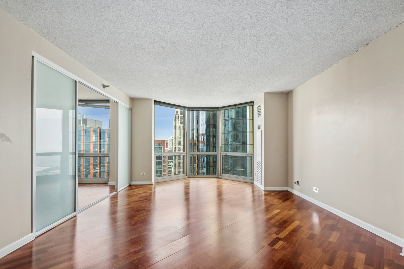 195 N Harbor Drive 4209