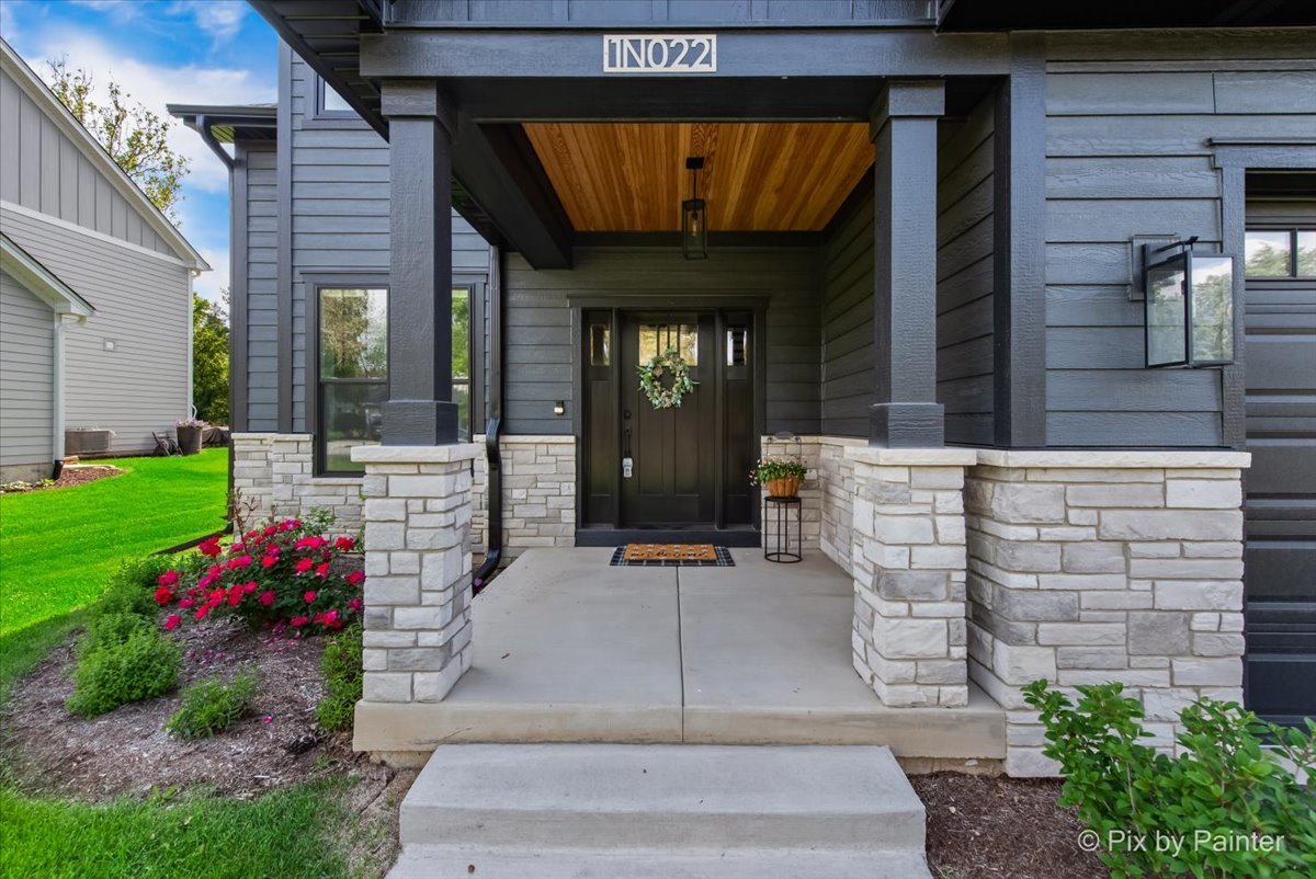 1N022 Richard Avenue