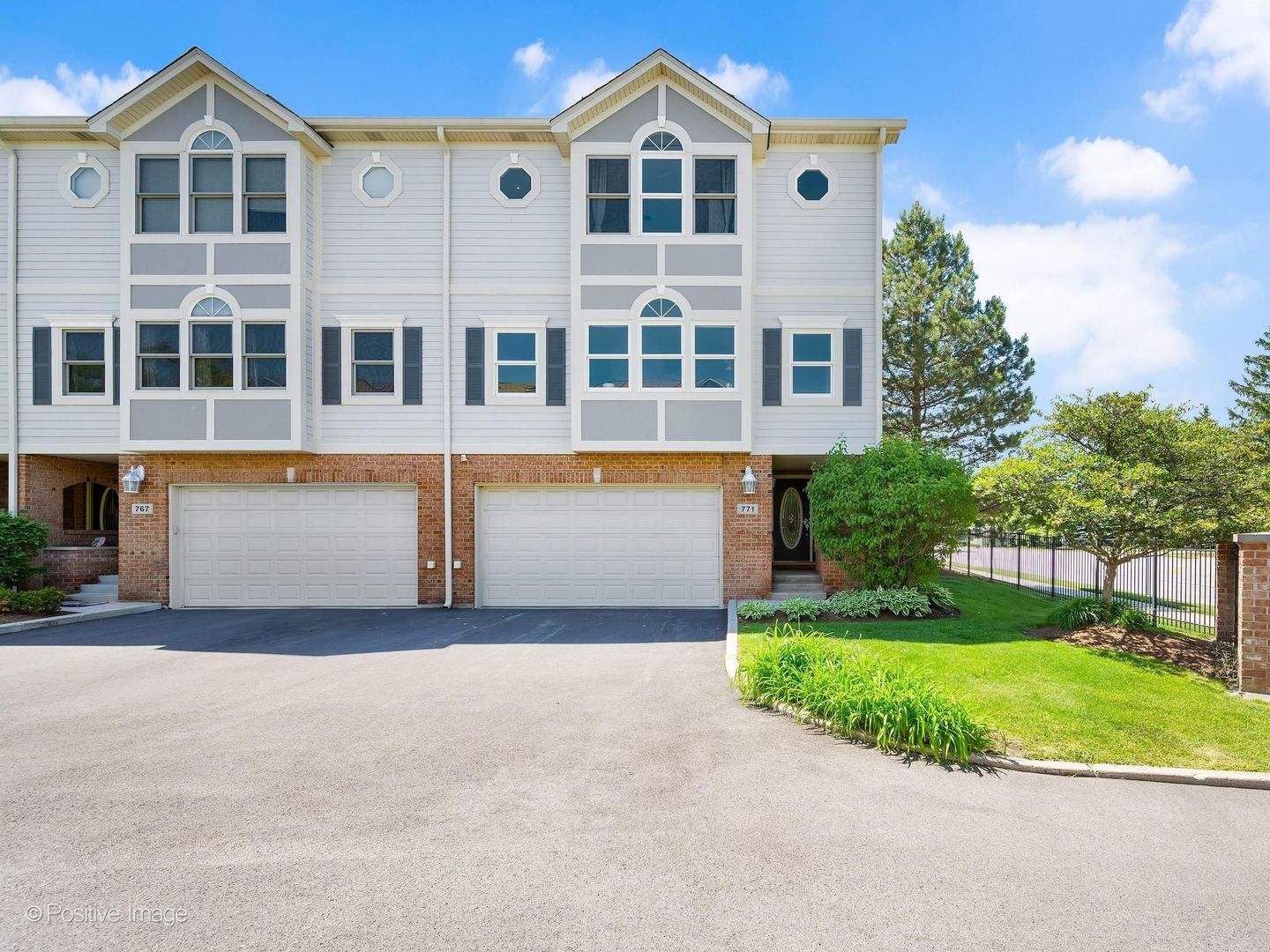 771 W Kristen Court