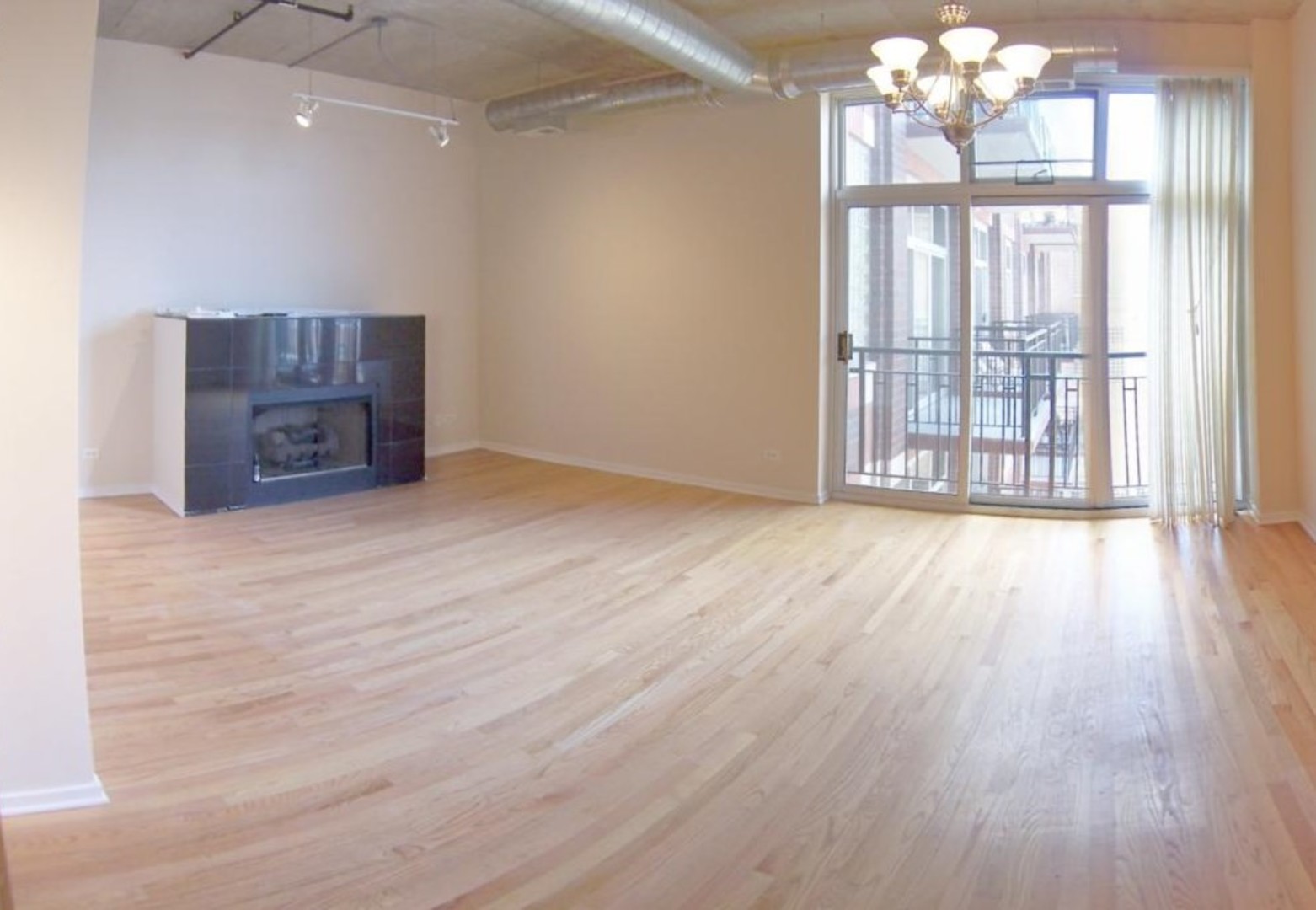 1000 W ADAMS Street 718