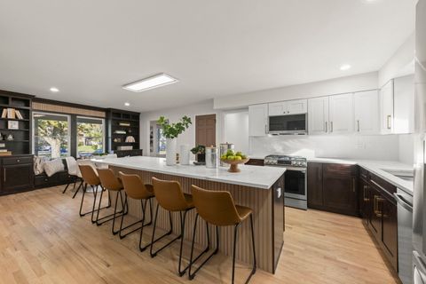 Tiny photo for 2823 Cooper Court, Woodridge, IL 60517 (MLS # 12492089)