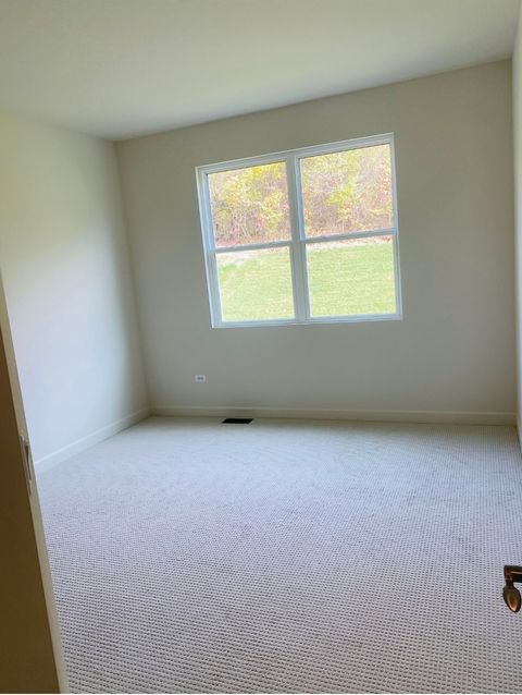 Tiny photo for 852 Timber Oak Lane, Yorkville, IL 60560 (MLS # 12581509)