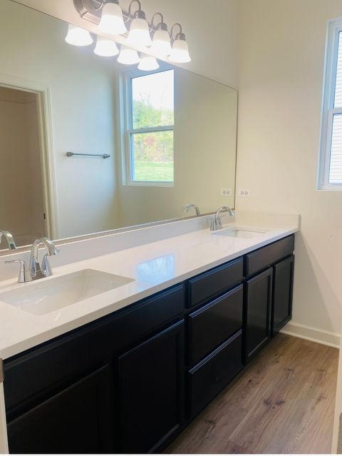 Tiny photo for 852 Timber Oak Lane, Yorkville, IL 60560 (MLS # 12581509)