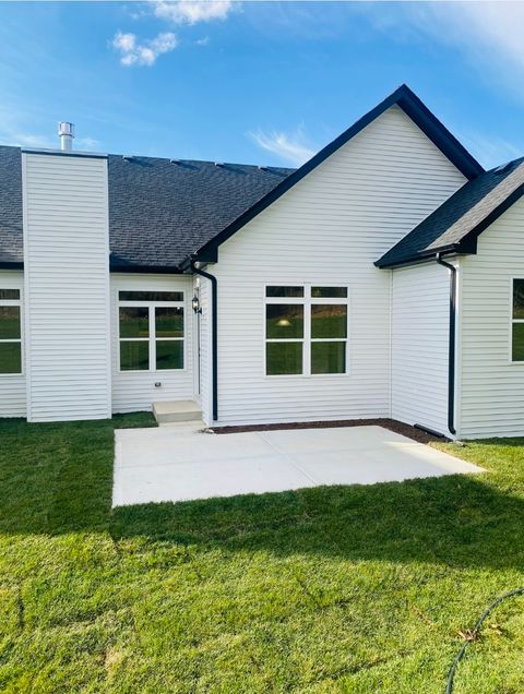 Tiny photo for 852 Timber Oak Lane, Yorkville, IL 60560 (MLS # 12581509)