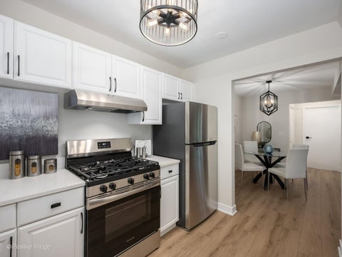 Tiny photo for 1751 Sussex Walk #D, Hoffman Estates, IL 60169 (MLS # 12753509)