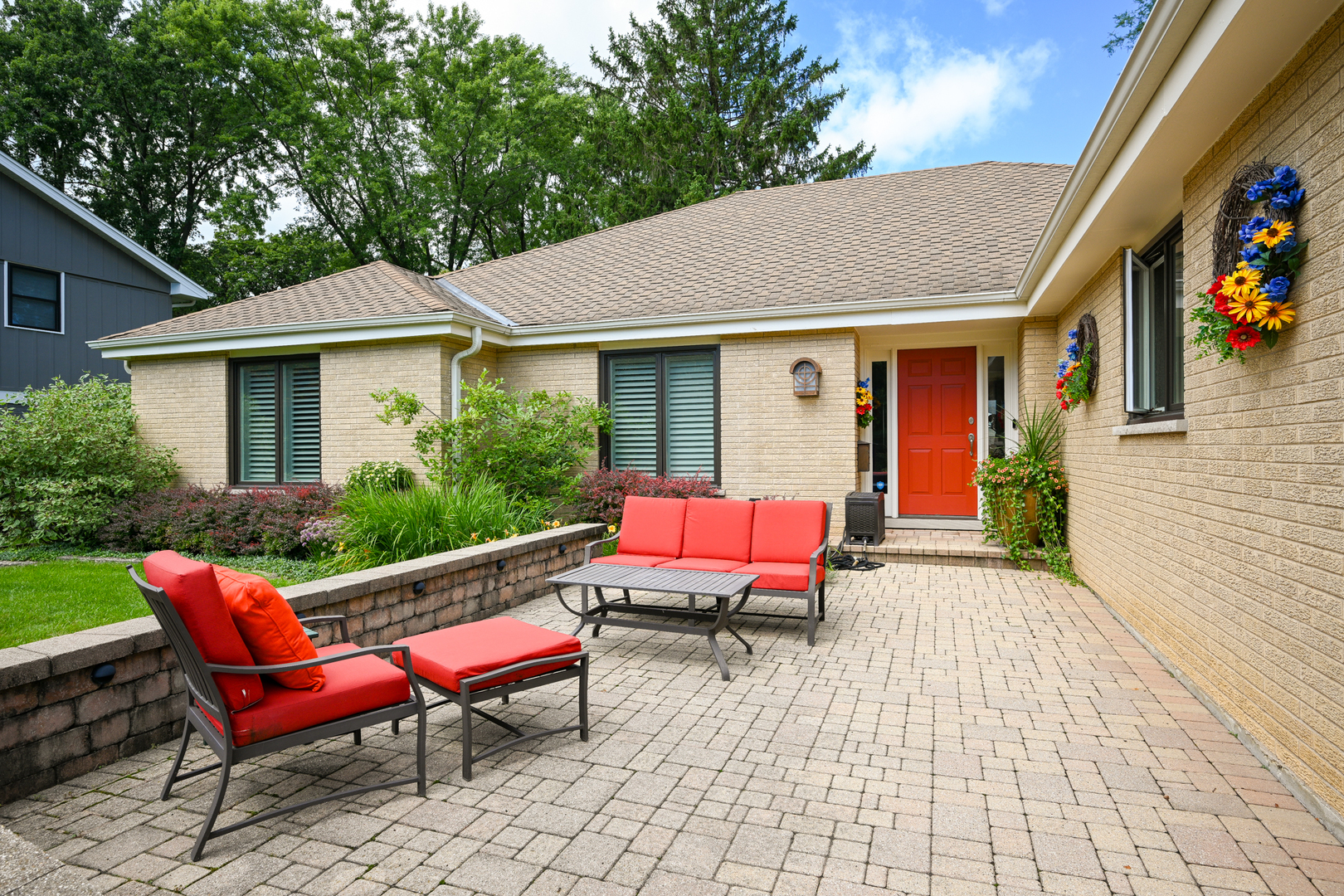187 E Thompson Drive