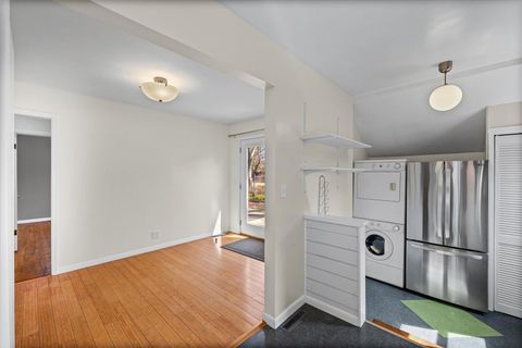 Tiny photo for 910 S Lynn Street, Urbana, IL 61801 (MLS # 12593813)