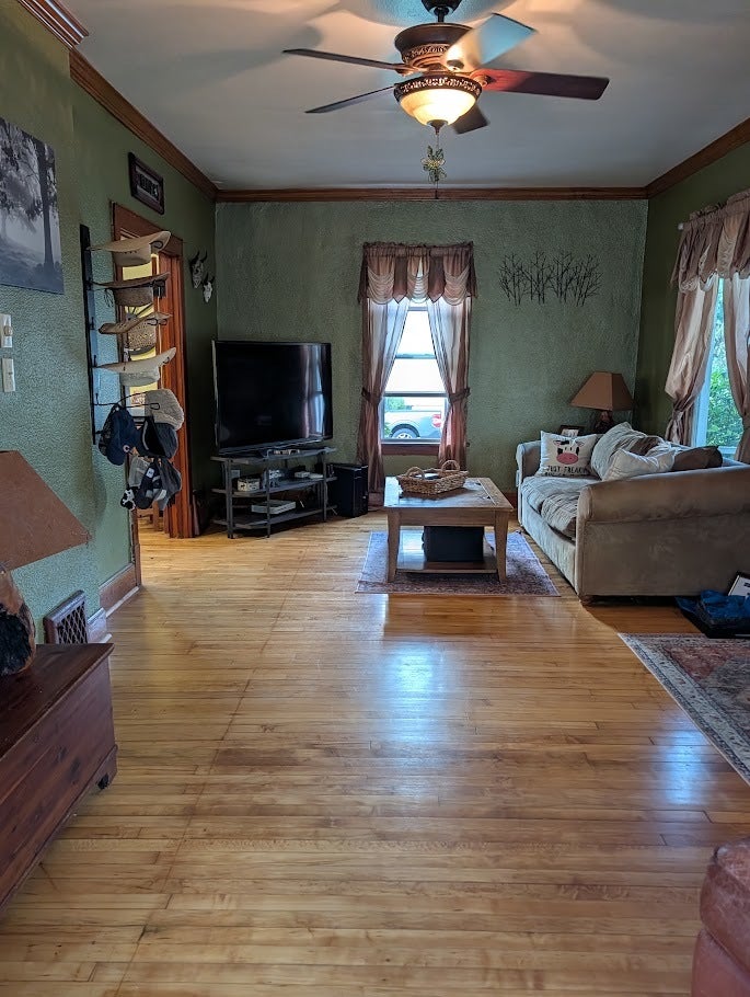 739 N 11th Street