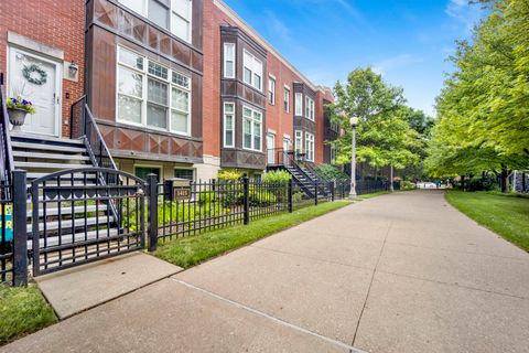 Tiny photo for 1111 W 15TH Street #224, Chicago, IL 60608 (MLS # 12503544)