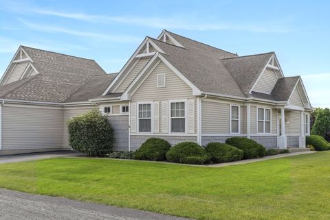 Tiny photo for 2549 Lincoln Park Court #2549, Crest Hill, IL 60403 (MLS # 12683421)