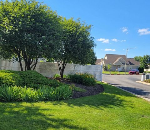 Tiny photo for 2549 Lincoln Park Court #2549, Crest Hill, IL 60403 (MLS # 12683421)
