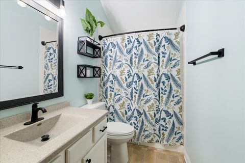 Tiny photo for 4309 Market Street, Crystal Lake, IL 60012 (MLS # 12602072)