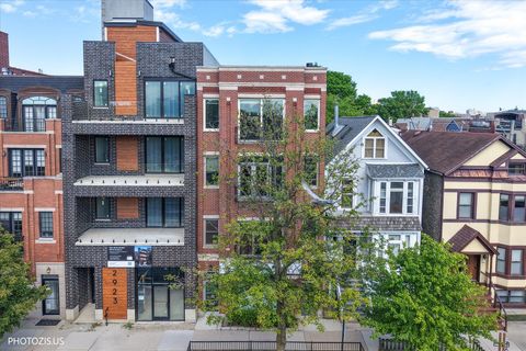 Photo of 2919 N SOUTHPORT Avenue #4, Chicago, IL 60657 (MLS # 12651206)