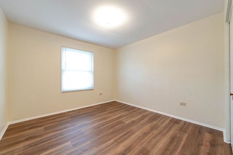 Tiny photo for 209 E Pineview Drive, Round Lake Park, IL 60073 (MLS # 12515976)