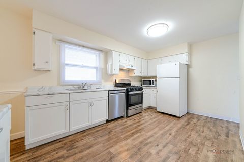 Tiny photo for 209 E Pineview Drive, Round Lake Park, IL 60073 (MLS # 12515976)