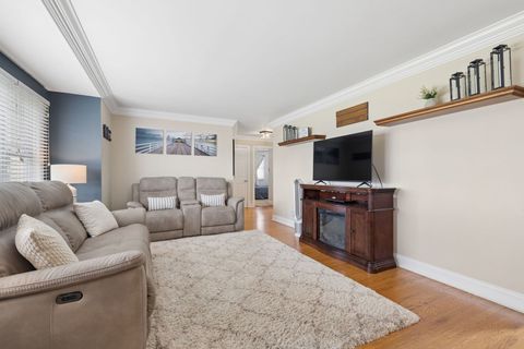 Tiny photo for 809 E Division Street, Lockport, IL 60441 (MLS # 12616405)