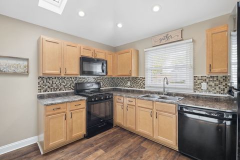 Tiny photo for 809 E Division Street, Lockport, IL 60441 (MLS # 12616405)