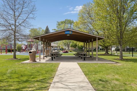Tiny photo for 809 E Division Street, Lockport, IL 60441 (MLS # 12616405)