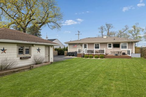 Tiny photo for 809 E Division Street, Lockport, IL 60441 (MLS # 12616405)