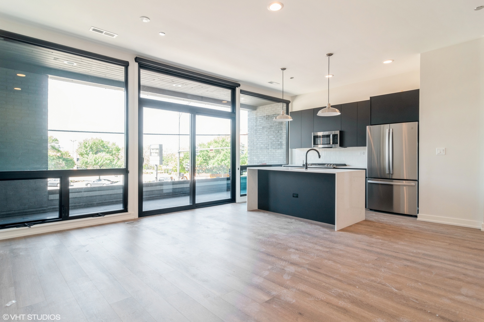 1775 N Clybourn Avenue 202