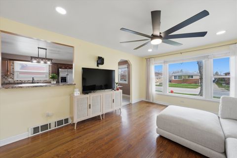Tiny photo for 14828 Saint Louis Avenue, Midlothian, IL 60445 (MLS # 12615117)