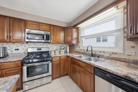Tiny photo for 14828 Saint Louis Avenue, Midlothian, IL 60445 (MLS # 12615117)