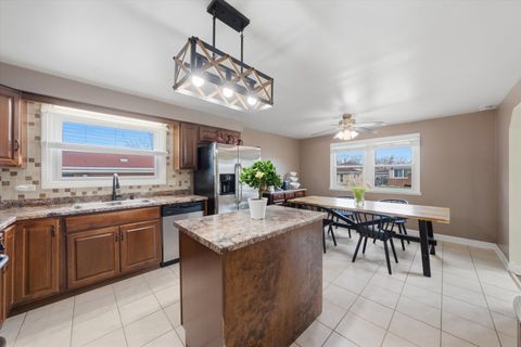 Tiny photo for 14828 Saint Louis Avenue, Midlothian, IL 60445 (MLS # 12615117)
