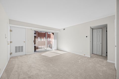 Tiny photo for 491 Leslie Court #201, Des Plaines, IL 60016 (MLS # 12504702)