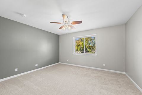 Tiny photo for 491 Leslie Court #201, Des Plaines, IL 60016 (MLS # 12504702)