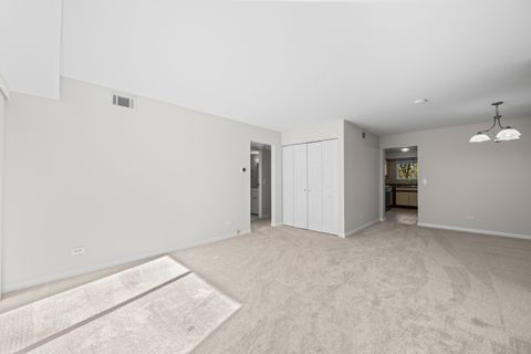 Tiny photo for 491 Leslie Court #201, Des Plaines, IL 60016 (MLS # 12504702)