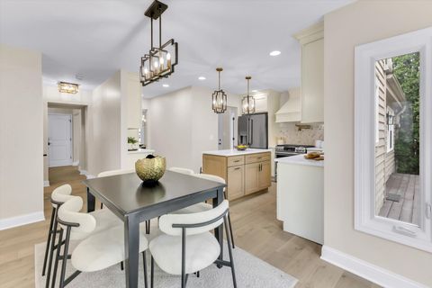 Tiny photo for 967 W Bauer Road, Naperville, IL 60563 (MLS # 12653208)