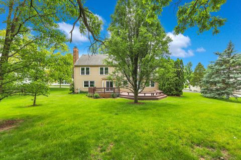 Tiny photo for 967 W Bauer Road, Naperville, IL 60563 (MLS # 12653208)