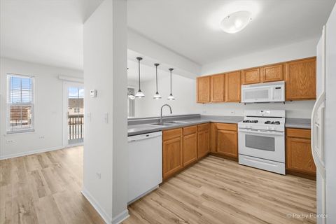 Tiny photo for Crystal Lake, IL 60012 (MLS # 12557266)